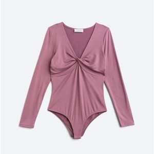 HEATHERLY
Sabrina Twist‎ Front Long Sleeve Bodysuit